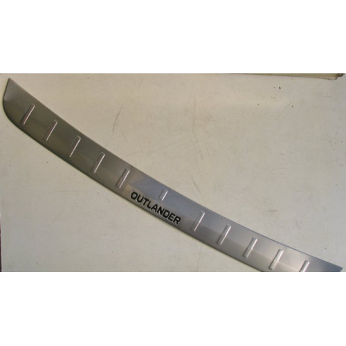 Накладка на задний бампер Mitsubishi Outlander 2017